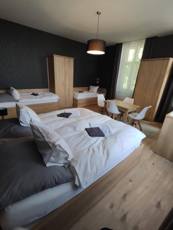 Deak Panzio Bed and Breakfast Nagykoros Eksteriør billede